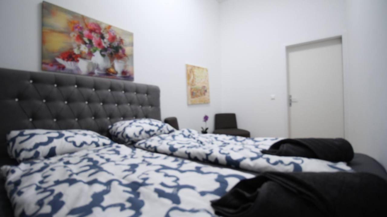 Modern Double Room Js A 비엔나 외부 사진