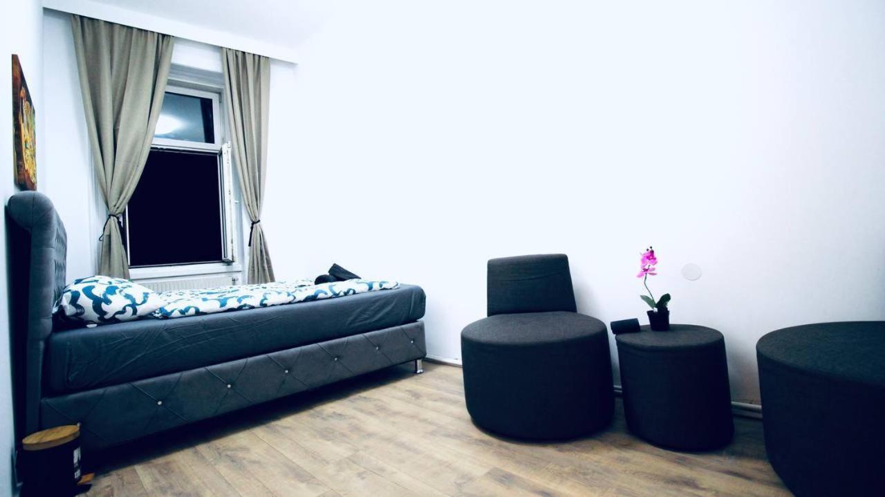 Modern Double Room Js A 비엔나 외부 사진
