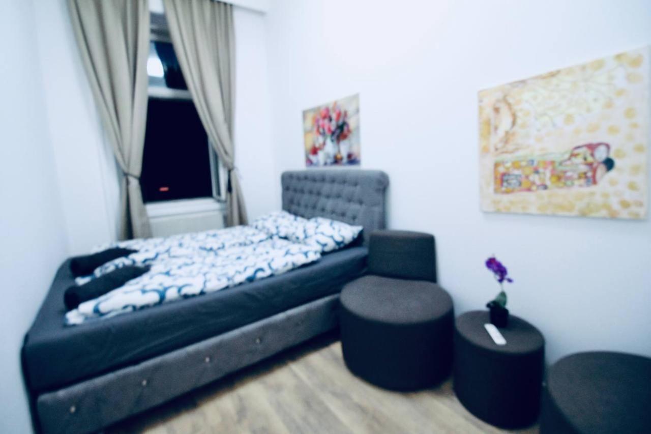 Modern Double Room Js A 비엔나 외부 사진