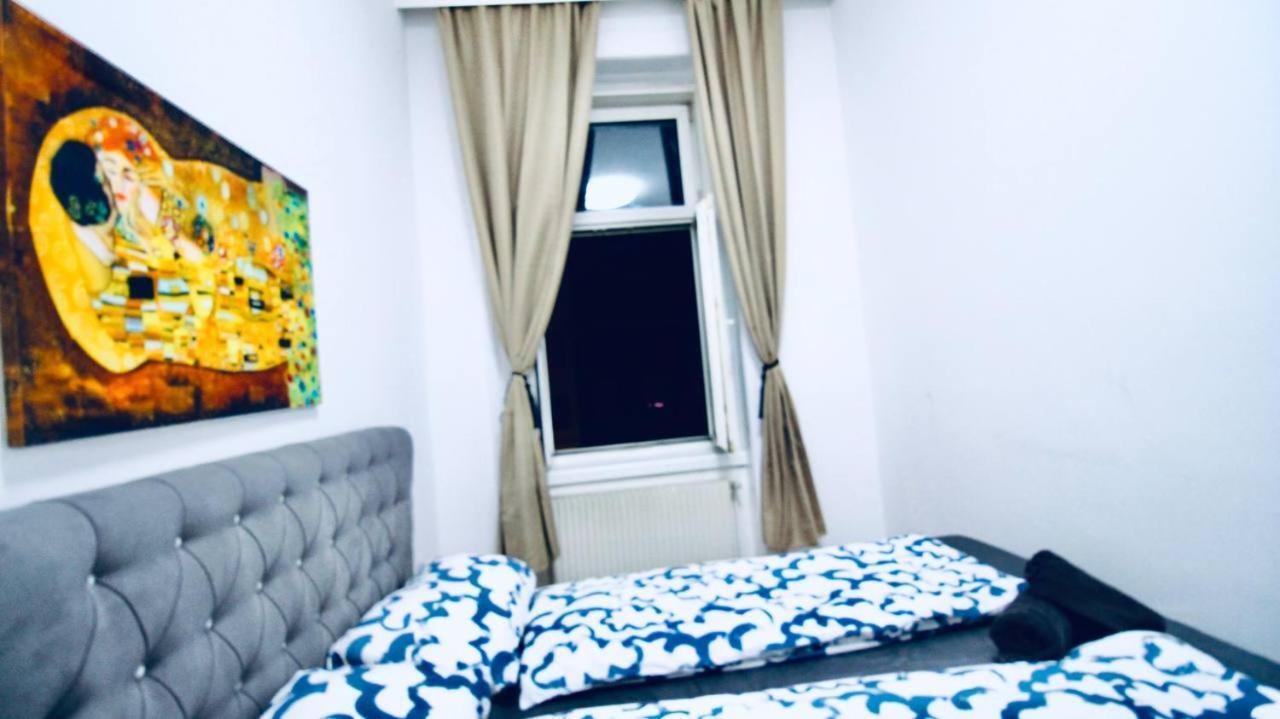Modern Double Room Js A 비엔나 외부 사진